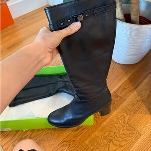 Black Leather Heeled Boots